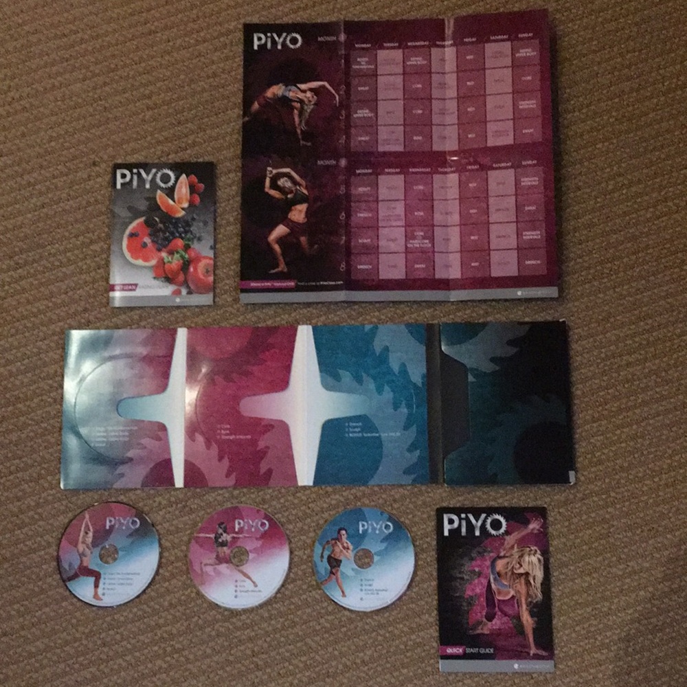 Official PIYO Workout Set